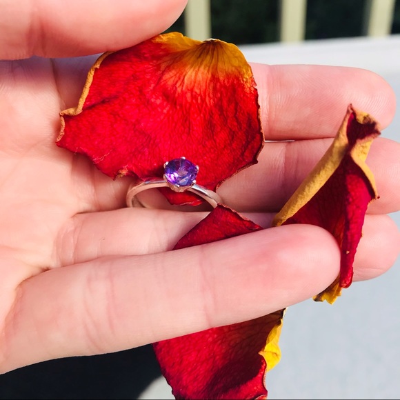 Solitaire Amethyst Hexagonal Sterling Silver - Picture 6 of 10